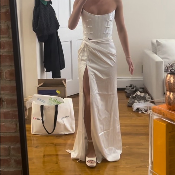 WORN ONCE Sau Lee Jacquard Julia Gown - Picture 2 of 5